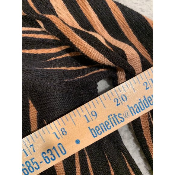 Bob Mackie Wearable Art Animal Tiger Print Jeweled Blouse Top Sweater Medium M - Picture 3 of 10